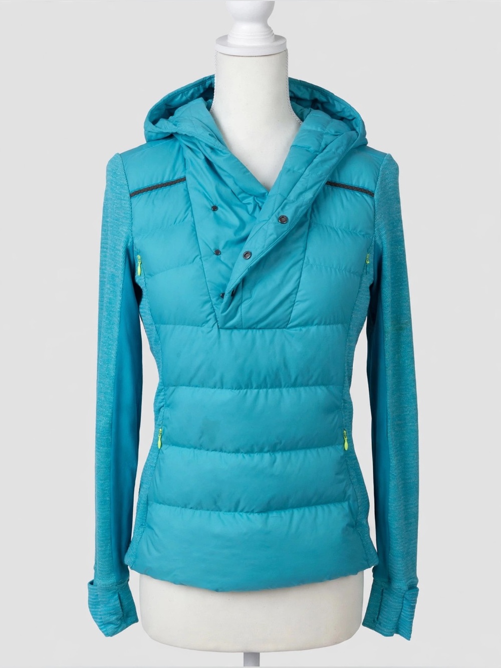 Lululemon Insulated Quilted Pullover Jacket Quilted Hooded Puffer Jacket in Blue
